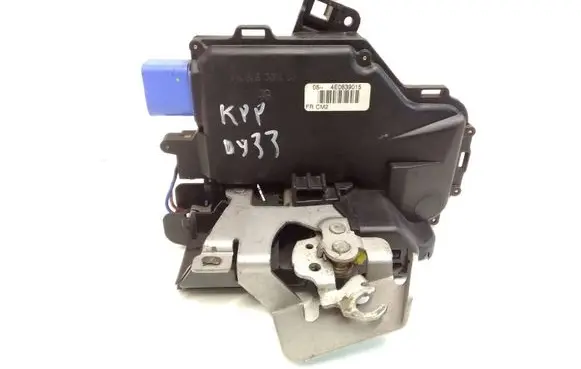 Audi A8 S8 D3 4E Front door lock 4E0839015