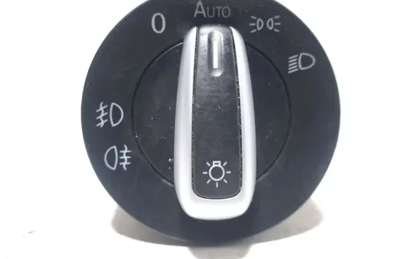 Volkswagen PASSAT CC Light switch 3CB941431R