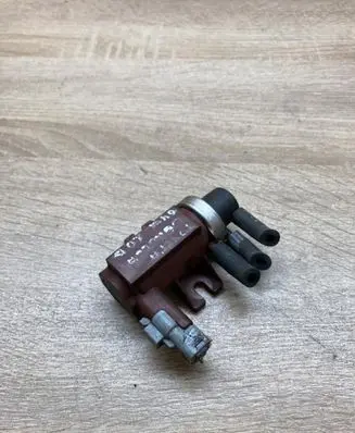 Volvo V50 Vacuum valve 9652570180