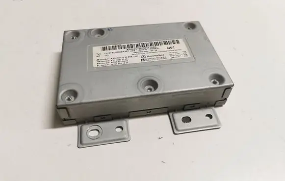 Mercedes-Benz GL X164 Head unit multimedia control A2049000300