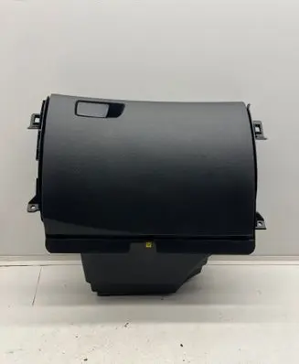 Renault Megane IV Glove box 685005280R 0P00205