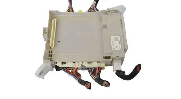 Nissan Qashqai Central body control module 82201CA010