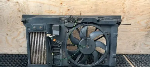 Peugeot 308 Radiator support slam panel