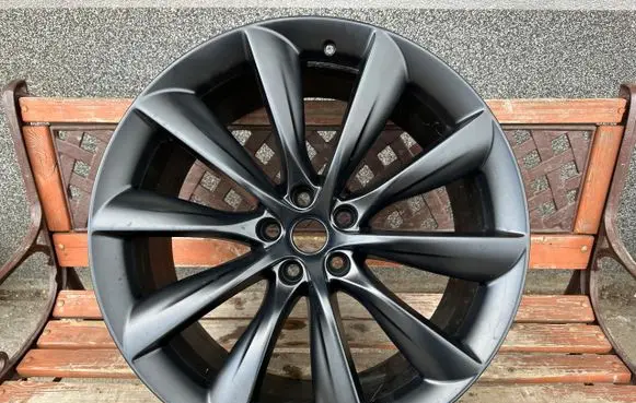 Tesla Model X R22 alloy rim 