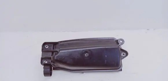 Vacuum air tank