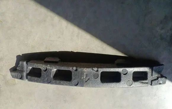 Buick Encore I Front bumper foam support bar 94517439