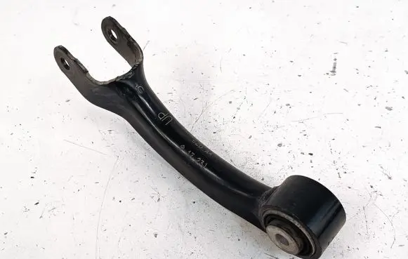 Jeep Cherokee Rear control arm 620AA
