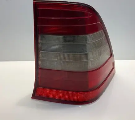 Mercedes-Benz C W202 Rear/tail lights 2028202864 A2028202864