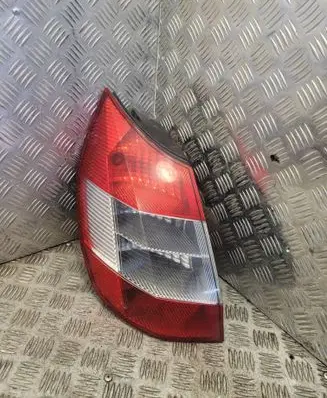 Renault Scenic II - Grand scenic II Rear/tail lights 8200493374