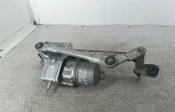 Volkswagen Golf Plus Front wiper linkage 