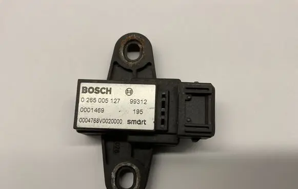 Iveco Daily 4th gen ESP acceleration yaw rate sensor 0265005127 0001469 0004768V0020000