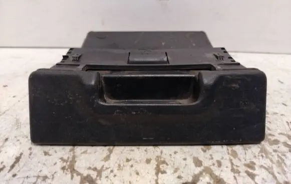 Ford Sierra Car ashtray 83BGA04819AA 25150