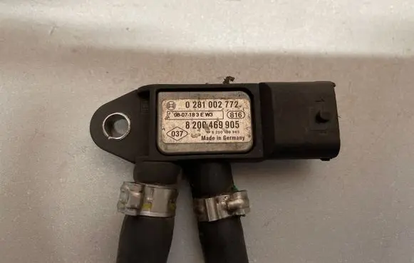 Nissan Qashqai Air pressure sensor 0281002772