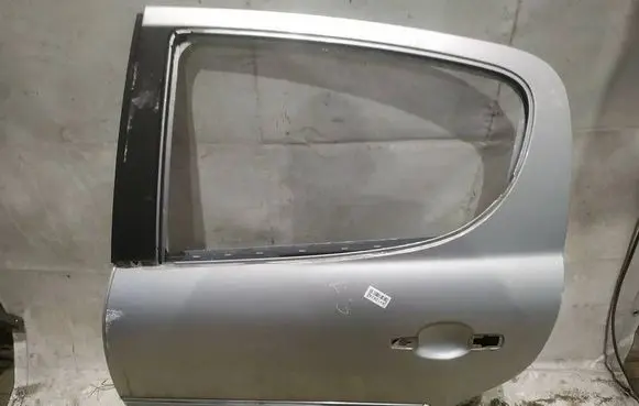 Peugeot 207 Rear door PILKOS