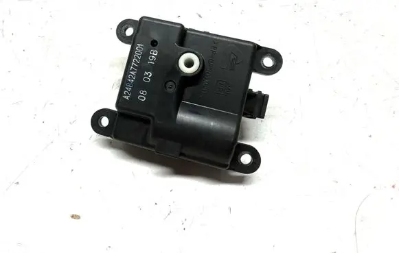 Nissan Qashqai Air flap motor/actuator A24842A7722001