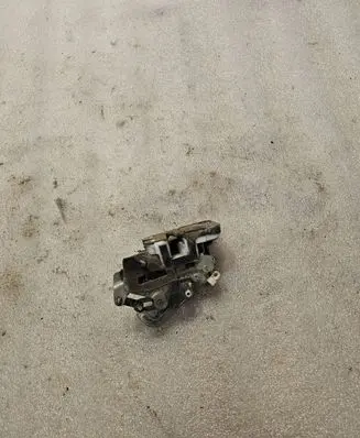 Hyundai Galloper Rear door lock