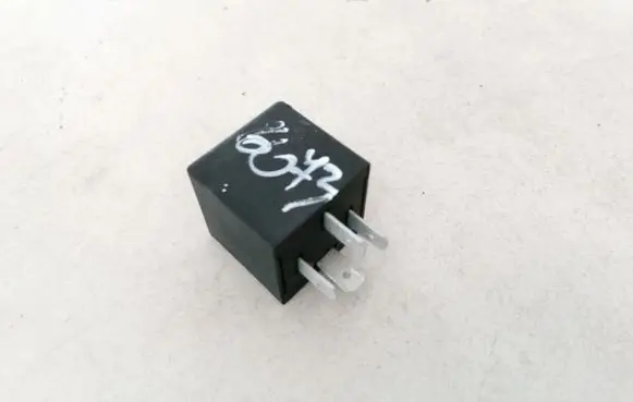 Volkswagen Golf III Other relay 191955529