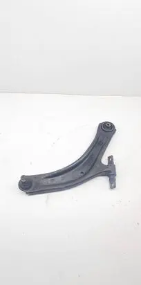 Nissan Qashqai Front lower control arm/wishbone 0421R