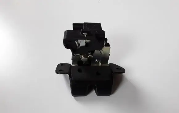 KIA Sportage Loading door lock 812303W000