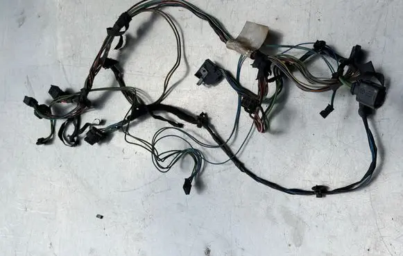 Mercedes-Benz Sprinter W906 Front door wiring loom 2205451928 A0335450228 19675121