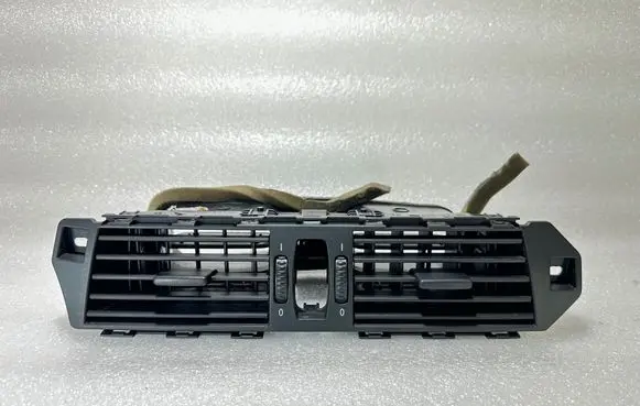 BMW 5 E60 E61 Dash center air vent grill 6910734 141218 7009275