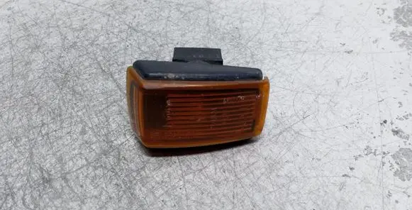 Volvo S40, V40 Front fender indicator light 6R0142631