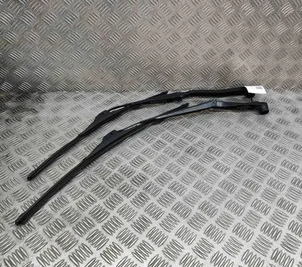 Chevrolet Camaro Windshield/front glass wiper blade 92231674 92231675