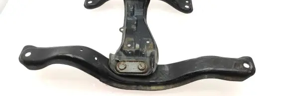 Subaru Impreza III Gearbox mounting bracket