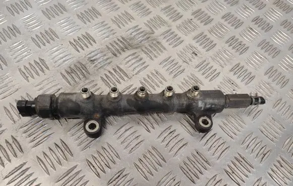 Fuel main line pipe