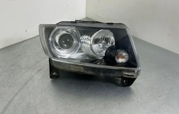 Jeep Grand Cherokee Headlight/headlamp 68087062AC