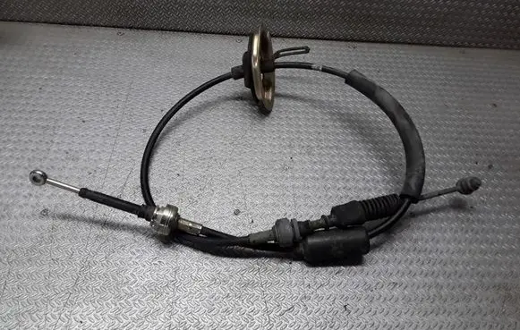 Hyundai Santa Fe Gear shift cable linkage