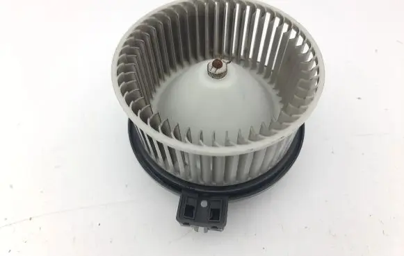 Mazda CX-7 Heater fan/blower 8727000371