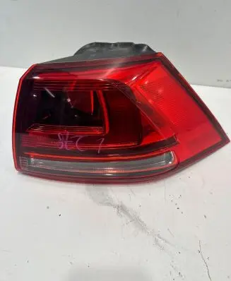 Volkswagen Golf VII Rear/tail lights 5G0945096B 90029152 ML900291521790