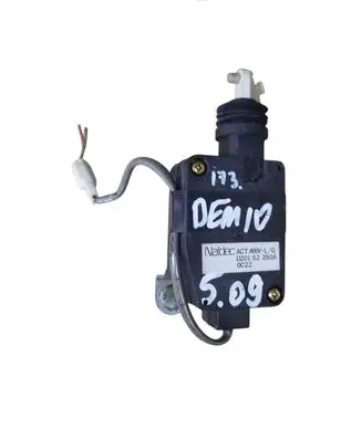 Mazda Demio Central locking motor D20162350A