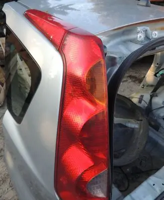 Nissan Note (E11) Rear/tail lights