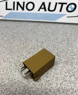 BMW 3 E46 Window wiper relay 61368384505