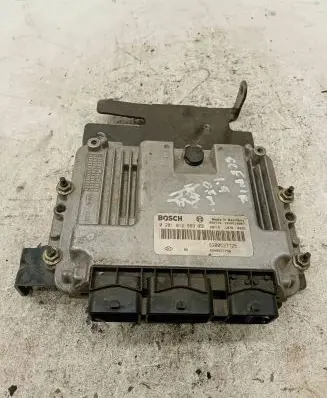 Renault Scenic II - Grand scenic II Engine control unit/module 8200527756 8200527725 0281012589
