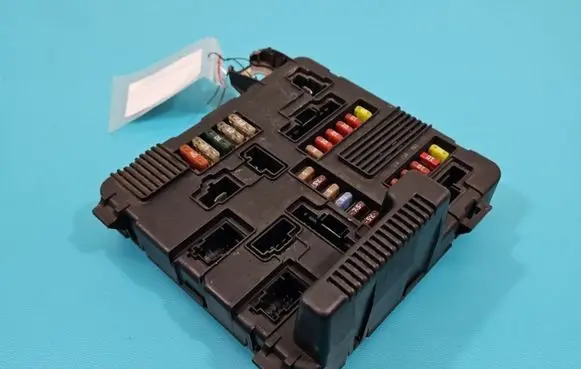 Renault Scenic II - Grand scenic II Central body control module IMPRK1410142