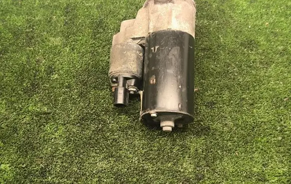 Volkswagen PASSAT B6 Starter motor 02E911024A 20100617