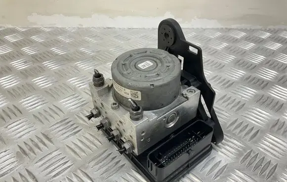 Volkswagen PASSAT B8 ABS Pump 3Q0907379Q 3Q0614517Q 5Q0614235