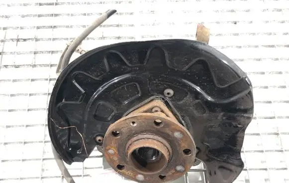 Skoda Octavia Mk3 (5E) Front wheel hub spindle knuckle