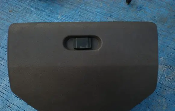 Renault Master II Glove box