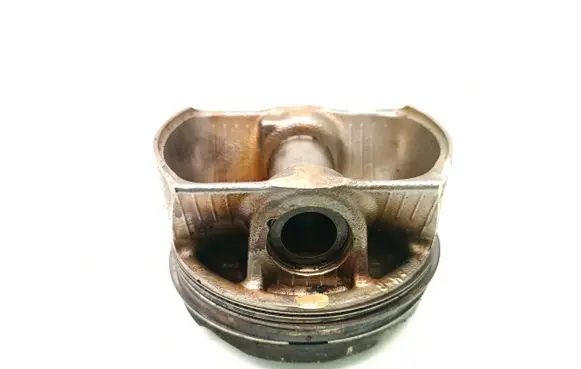 Piston