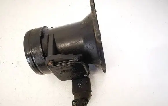 Volkswagen Golf IV Mass air flow meter 06A906461B