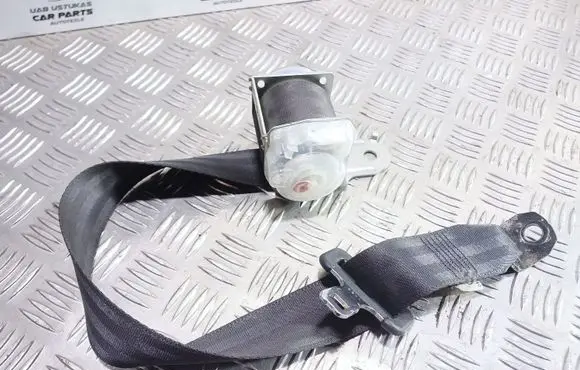 Mitsubishi Lancer VIII Rear seatbelt 7R7940 080593