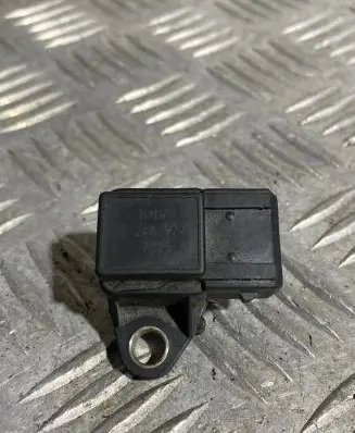 BMW 5 E60 E61 Air pressure sensor 2246977