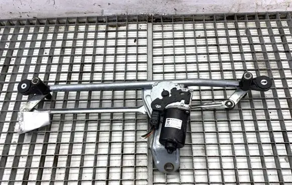BMW X5 E53 Front wiper linkage and motor 7111536