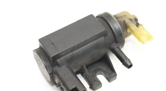 Ford Transit - Tourneo Connect Engine mount vacuum valve 70163303