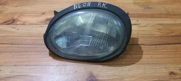 Chrysler Neon I Headlight/headlamp