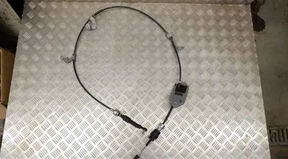 Gear shift cable linkage